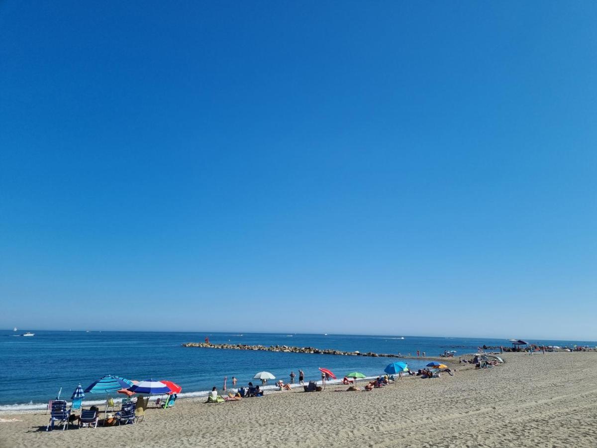 Las Gaviotas B9 Manilva Εξωτερικό φωτογραφία